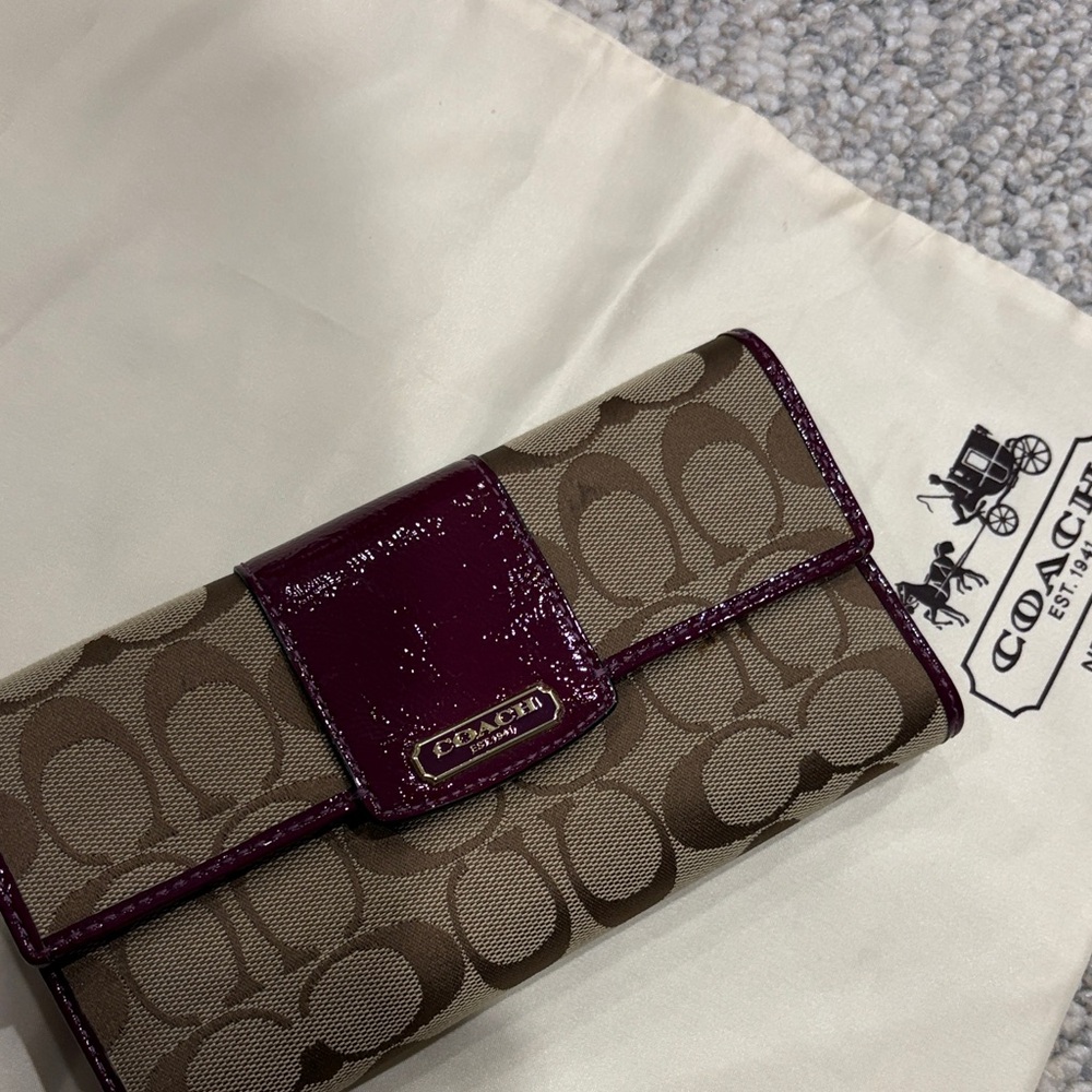 Coach Signature Canvas Wallet with Plum Patent Trim